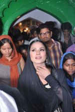 Veena Malik At Hazrat Nizamuddin Dargah In Delhi16.jpg